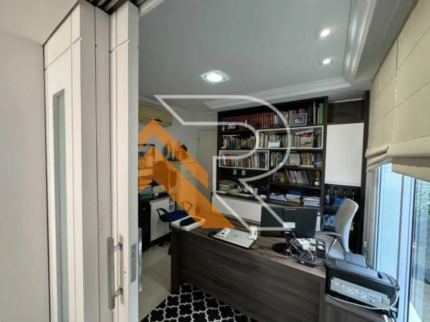 Foto 9 de Casa com 5 quartos à venda, 418m2 em Niteroi - RJ