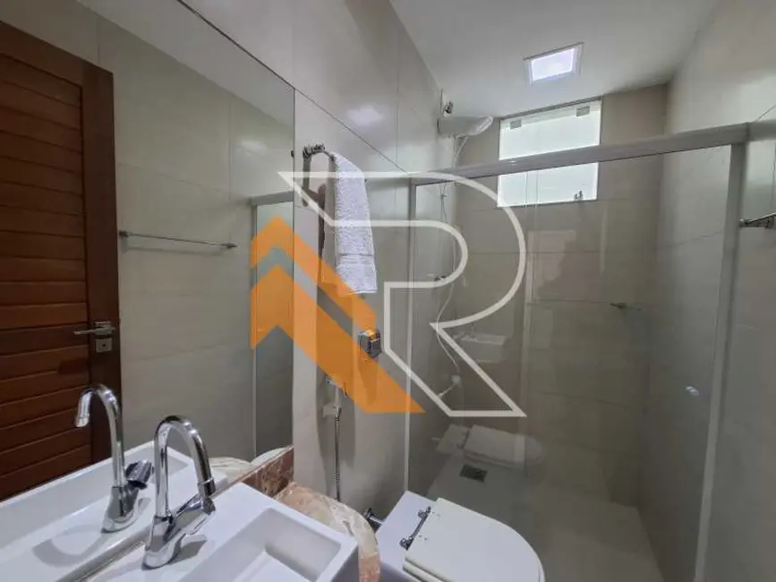 Foto 7 de Casa com 8 quartos à venda, 378m2 em Niteroi - RJ