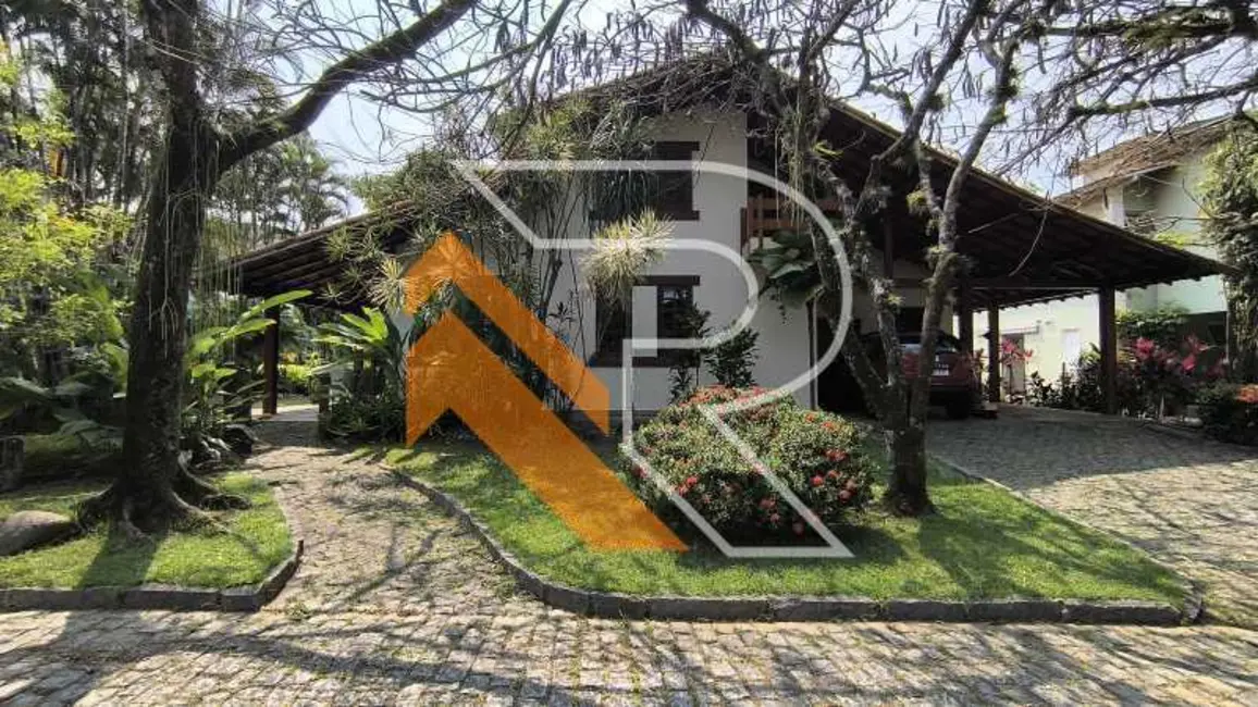 Casa de Condomínio com 5 quartos à venda, 289m2 em Niteroi - RJ - imagem 5 Foto 5 de Casa de Condomínio com 5 quartos à venda, 289m2 em Niteroi - RJ