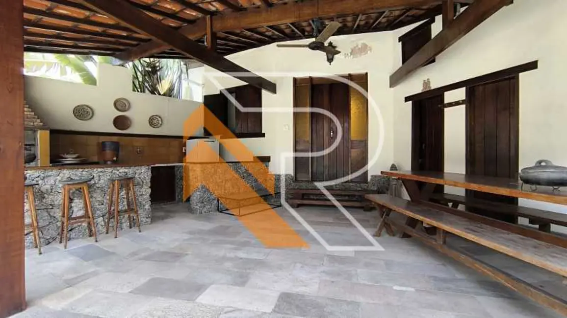 Casa de Condomínio com 5 quartos à venda, 289m2 em Niteroi - RJ - imagem 3 Foto 3 de Casa de Condomínio com 5 quartos à venda, 289m2 em Niteroi - RJ