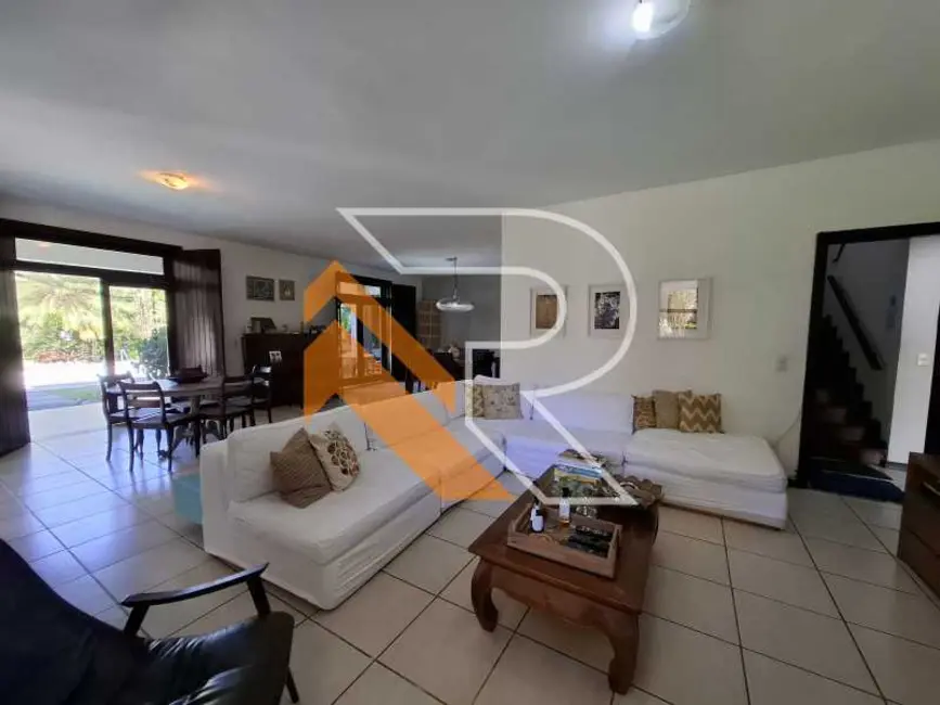 Foto 9 de Casa de Condomínio com 4 quartos à venda, 364m2 em Niteroi - RJ