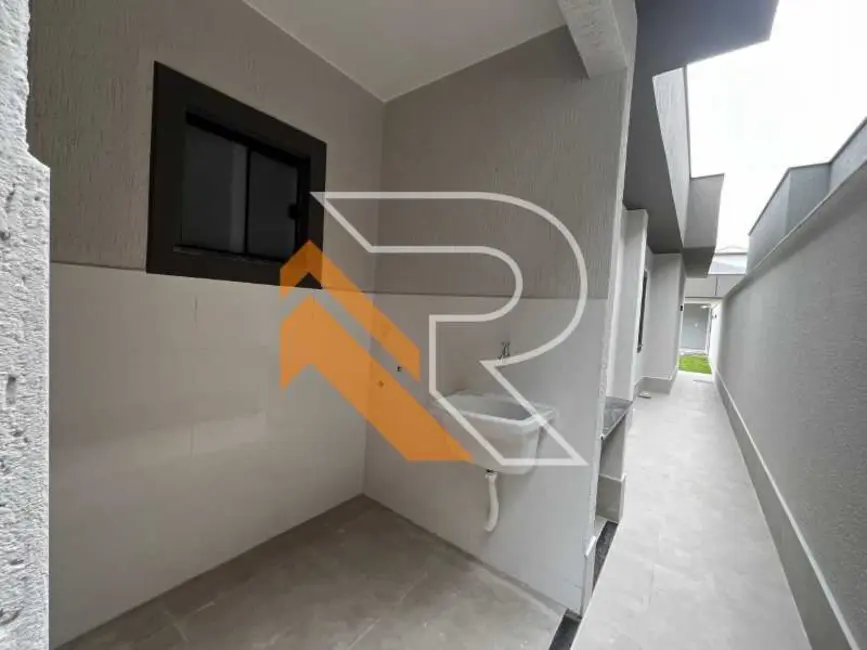 Foto 4 de Casa com 3 quartos à venda, 117m2 em Marica - RJ