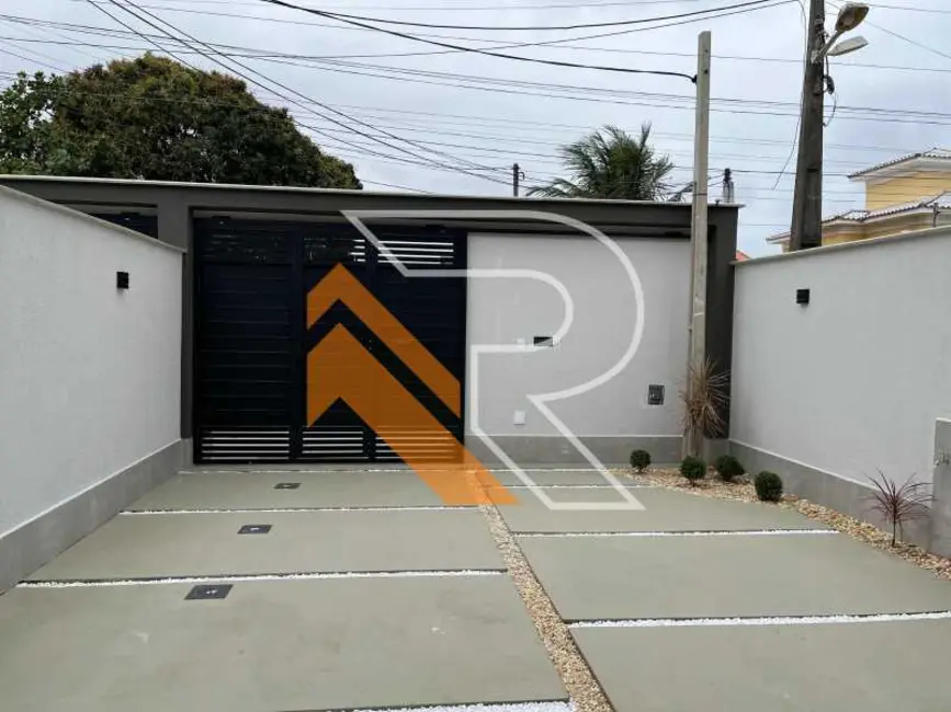 Foto 2 de Casa com 3 quartos à venda, 117m2 em Marica - RJ