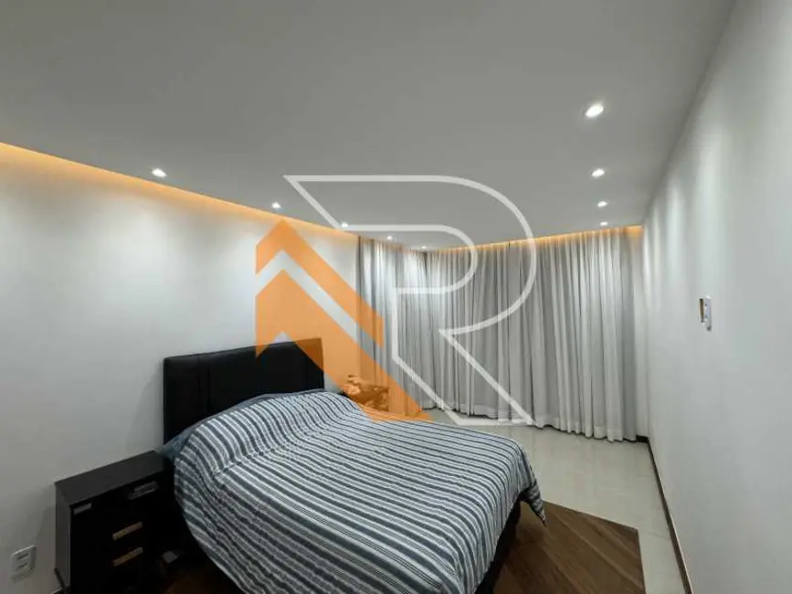 Foto 8 de Casa de Condomínio com 6 quartos à venda, 424m2 em Niteroi - RJ