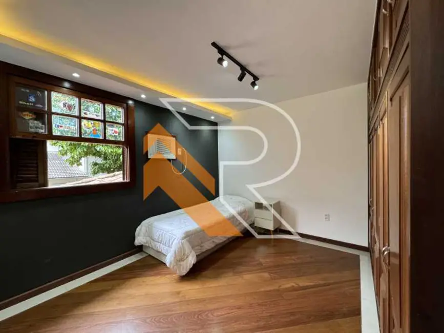 Foto 5 de Casa de Condomínio com 6 quartos à venda, 424m2 em Niteroi - RJ