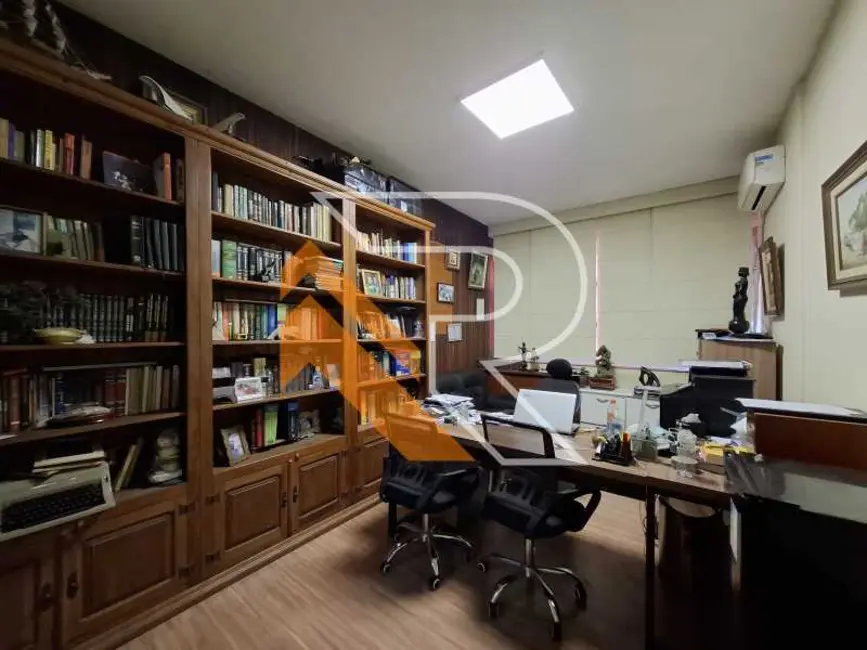 Foto 1 de Sala Comercial à venda, 125m2 em Niteroi - RJ