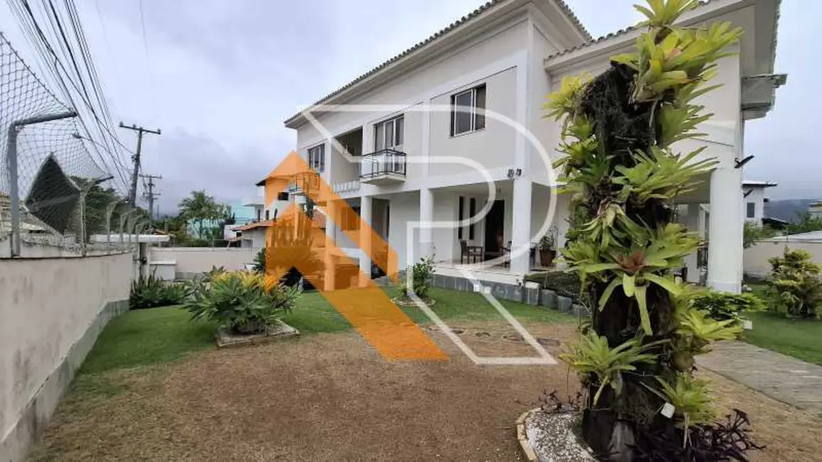 Foto 3 de Casa com 4 quartos à venda, 484m2 em Niteroi - RJ