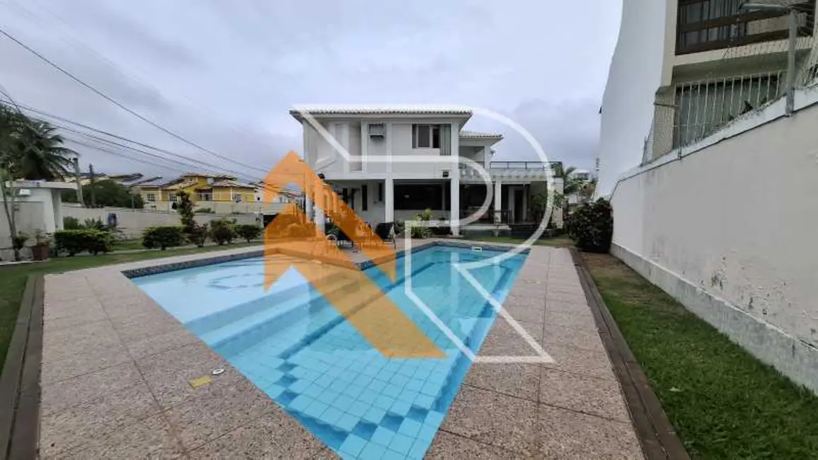 Foto 1 de Casa com 4 quartos à venda, 484m2 em Niteroi - RJ