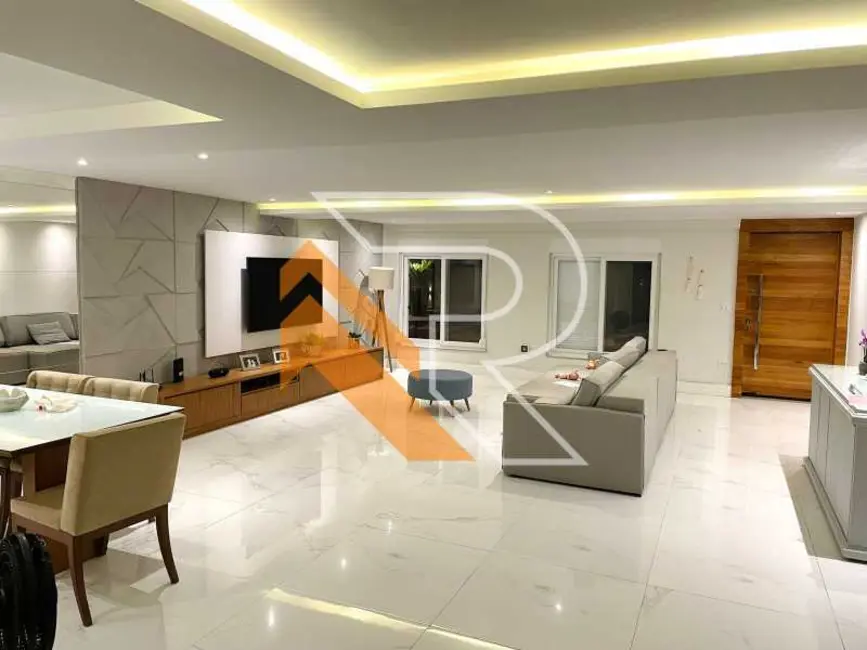 Casa com 5 quartos à venda, 450m2 em Niteroi - RJ - imagem 7 Foto 7 de Casa com 5 quartos à venda, 450m2 em Niteroi - RJ