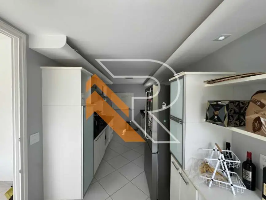 Foto 8 de Casa de Condomínio com 3 quartos à venda, 230m2 em Niteroi - RJ