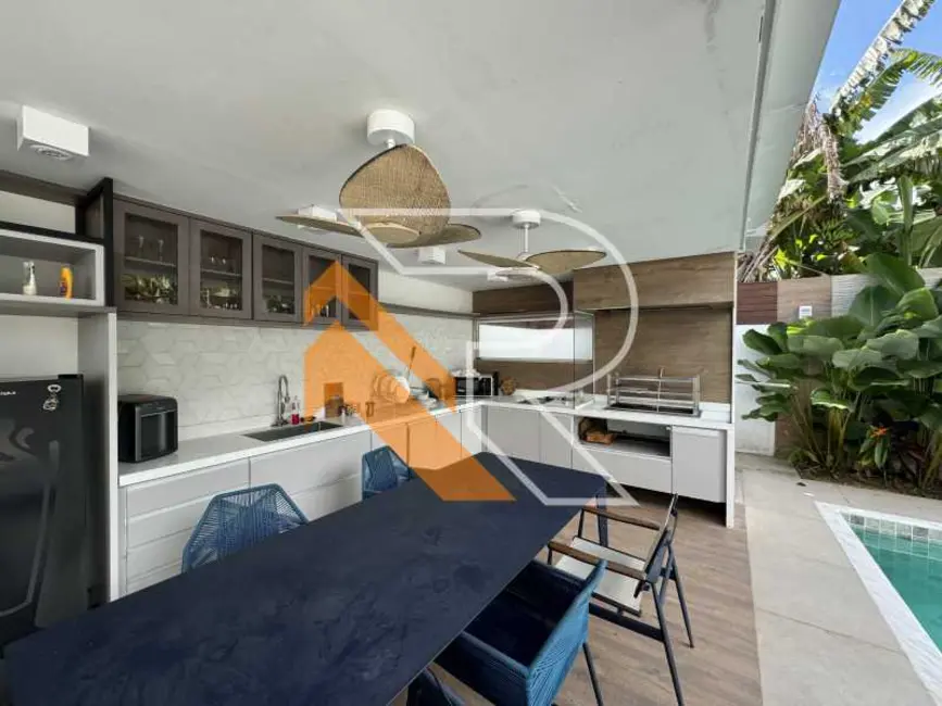 Foto 3 de Casa de Condomínio com 3 quartos à venda, 230m2 em Niteroi - RJ