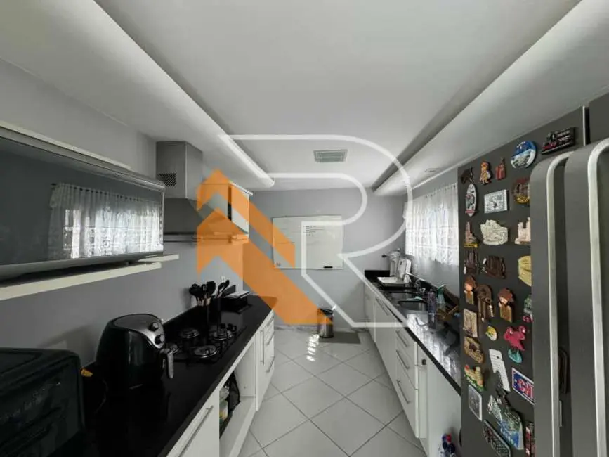 Foto 9 de Casa de Condomínio com 3 quartos à venda, 230m2 em Niteroi - RJ