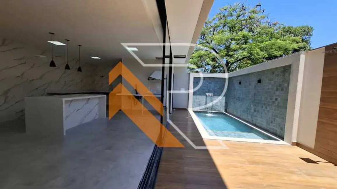 Foto 1 de Casa com 3 quartos à venda, 200m2 em Niteroi - RJ