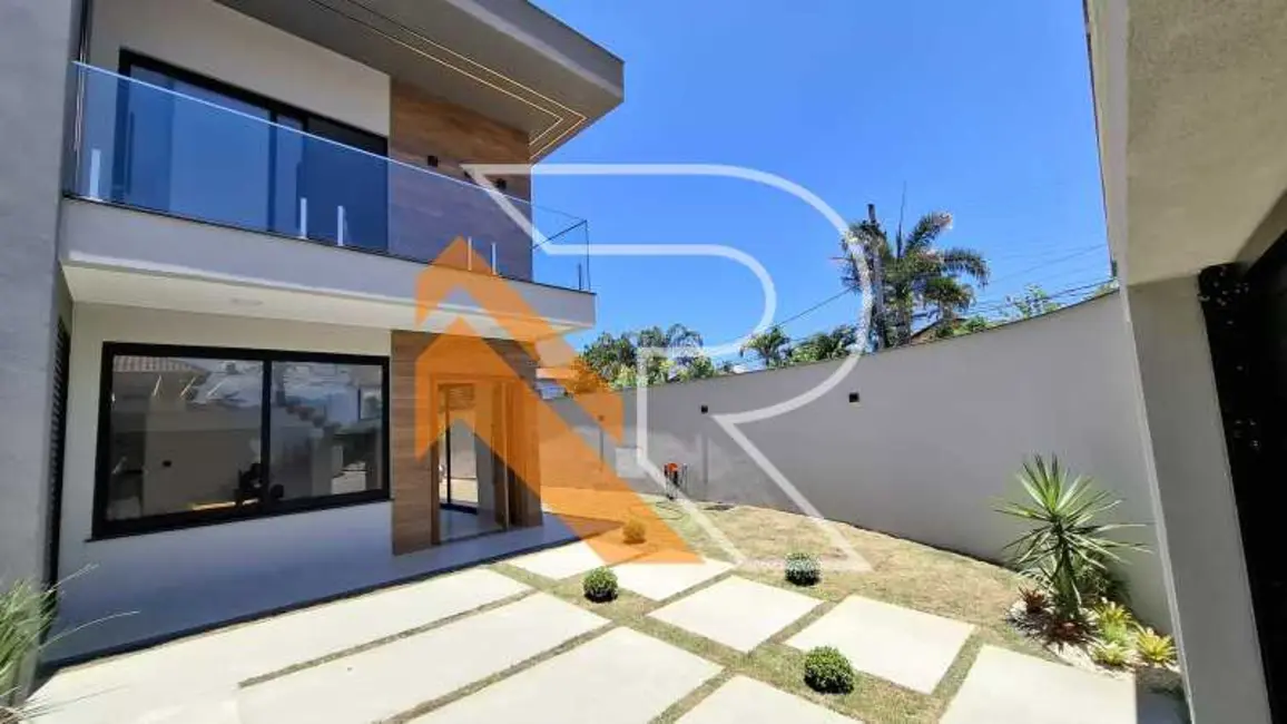 Foto 3 de Casa com 3 quartos à venda, 200m2 em Niteroi - RJ