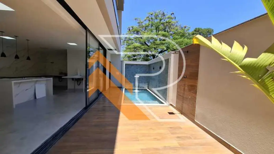 Foto 2 de Casa com 3 quartos à venda, 200m2 em Niteroi - RJ