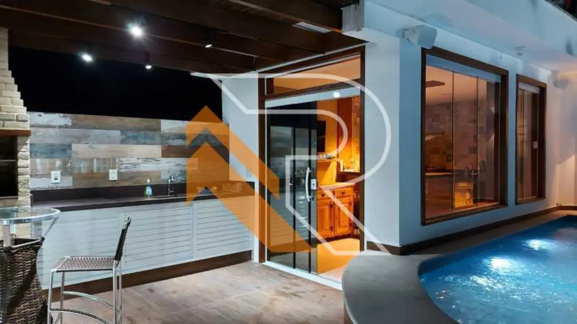 Casa de Condomínio com 6 quartos à venda, 855m2 em Niteroi - RJ - imagem 5 Foto 5 de Casa de Condomínio com 6 quartos à venda, 855m2 em Niteroi - RJ