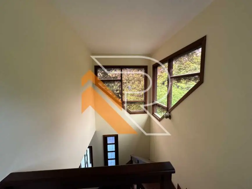 Foto 9 de Casa com 3 quartos à venda, 212m2 em Niteroi - RJ