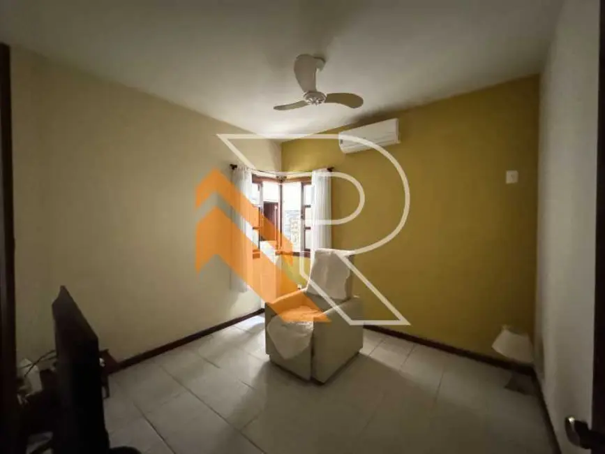 Foto 4 de Casa com 3 quartos à venda, 212m2 em Niteroi - RJ