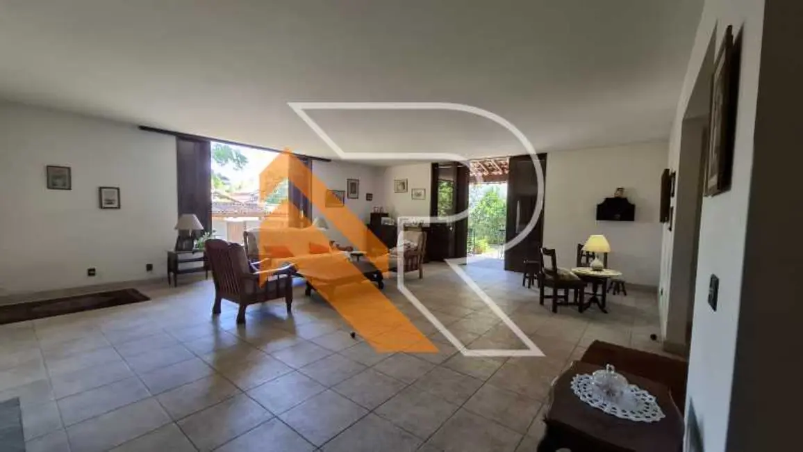 Casa com 4 quartos para alugar, 334m2 em Niteroi - RJ - imagem 7 Foto 7 de Casa com 4 quartos para alugar, 334m2 em Niteroi - RJ