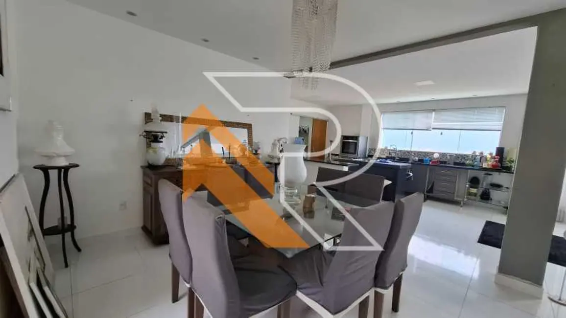 Casa com 4 quartos para alugar, 284m2 em Niteroi - RJ - imagem 8 Foto 8 de Casa com 4 quartos para alugar, 284m2 em Niteroi - RJ