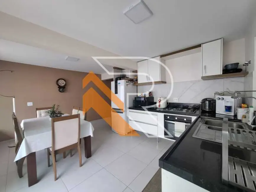 Foto 9 de Casa com 7 quartos à venda, 294m2 em Niteroi - RJ