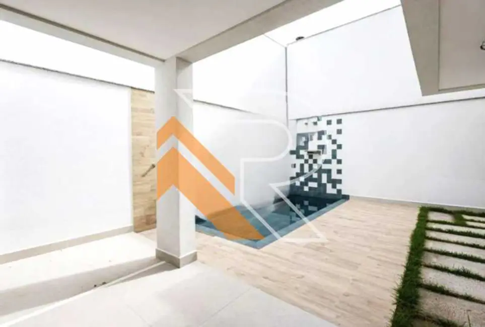 Casa com 3 quartos à venda, 210m2 em Niteroi - RJ - imagem 4 Foto 4 de Casa com 3 quartos à venda, 210m2 em Niteroi - RJ