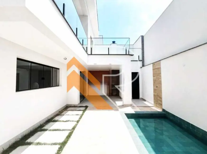 Foto 1 de Casa com 3 quartos à venda, 210m2 em Niteroi - RJ