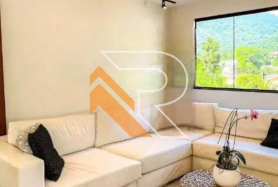 Casa com 4 quartos à venda, 290m2 em Niteroi - RJ - imagem 6 Foto 6 de Casa com 4 quartos à venda, 290m2 em Niteroi - RJ