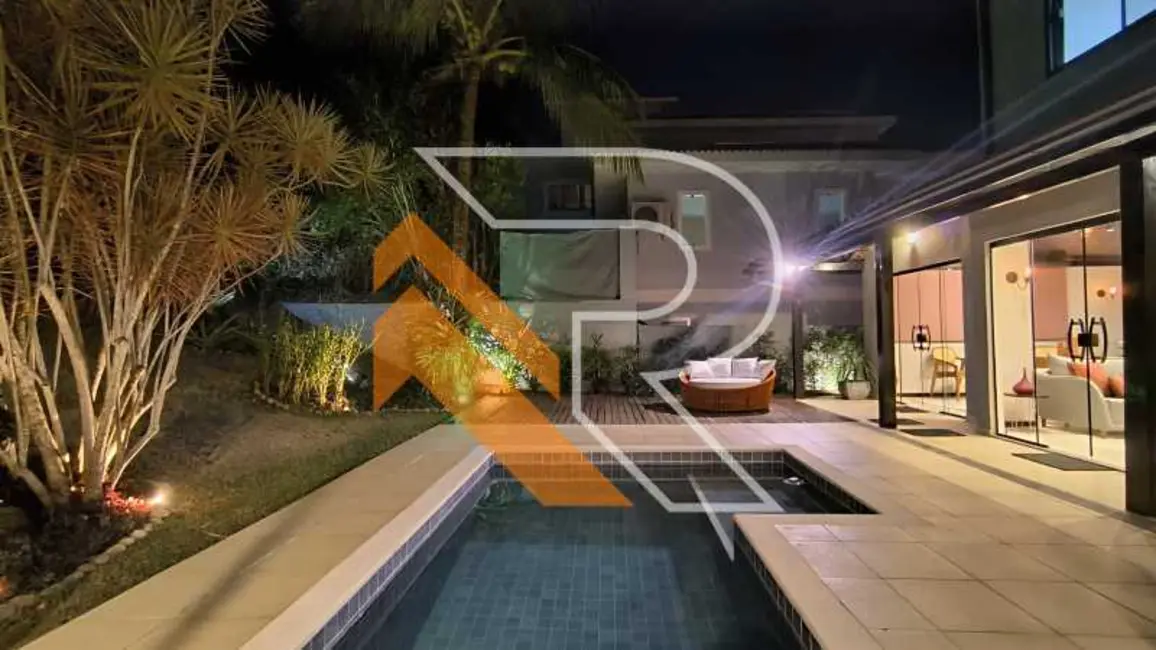 Foto 2 de Casa de Condomínio com 3 quartos à venda, 210m2 em Niteroi - RJ