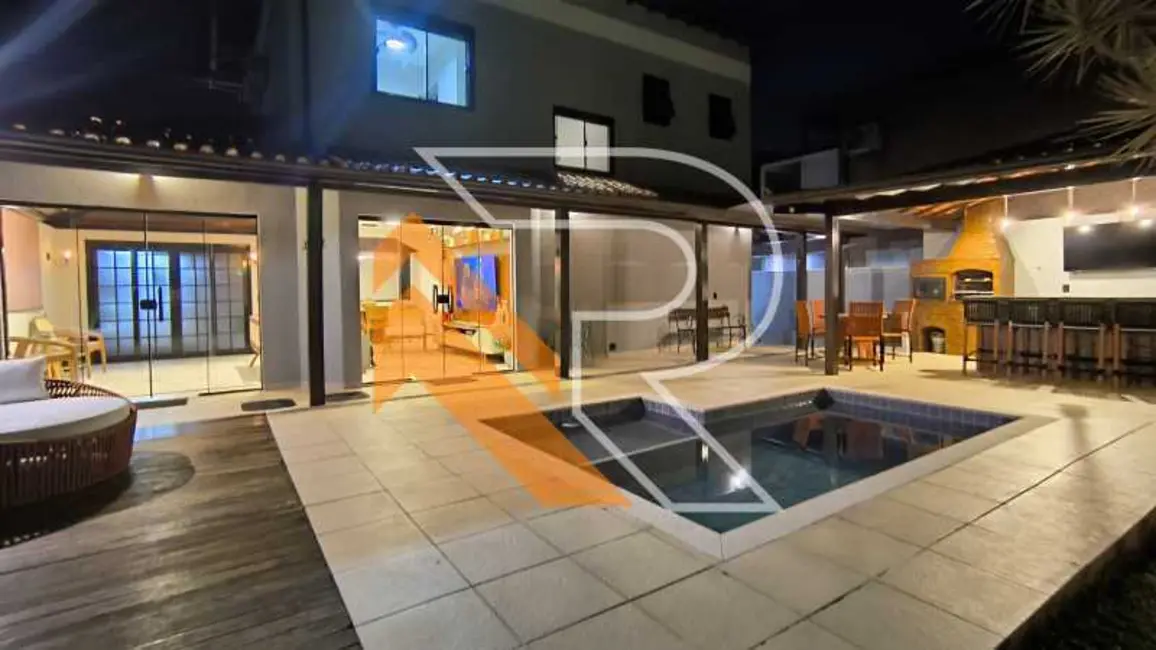 Foto 1 de Casa de Condomínio com 3 quartos à venda, 210m2 em Niteroi - RJ