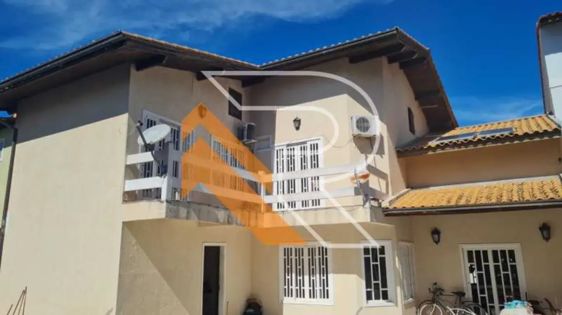 Casa com 4 quartos à venda e para alugar, 230m2 em Niteroi - RJ - imagem 2 Foto 2 de Casa com 4 quartos à venda e para alugar, 230m2 em Niteroi - RJ