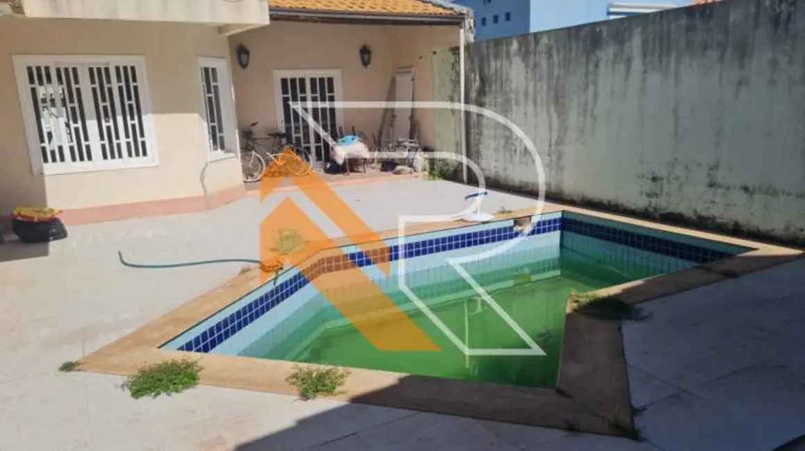 Casa com 4 quartos à venda e para alugar, 230m2 em Niteroi - RJ - imagem 4 Foto 4 de Casa com 4 quartos à venda e para alugar, 230m2 em Niteroi - RJ