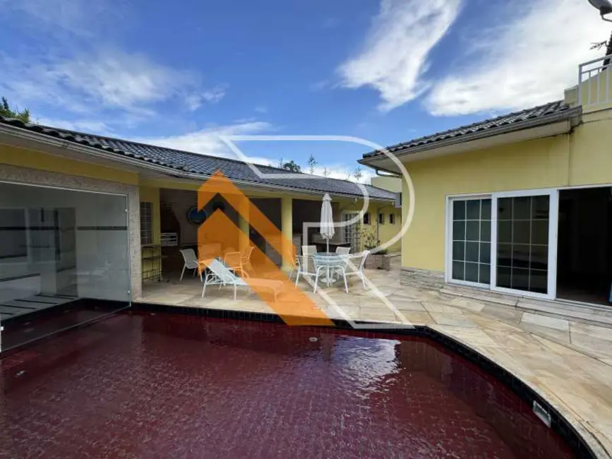 Foto 1 de Casa de Condomínio com 6 quartos à venda, 382m2 em Niteroi - RJ