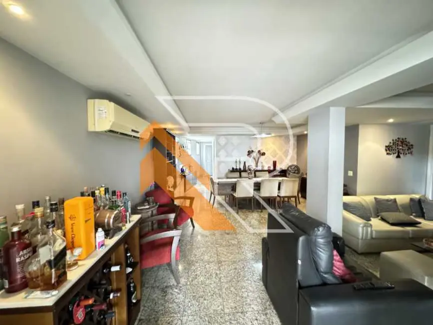 Foto 2 de Apartamento com 3 quartos à venda, 247m2 em Niteroi - RJ