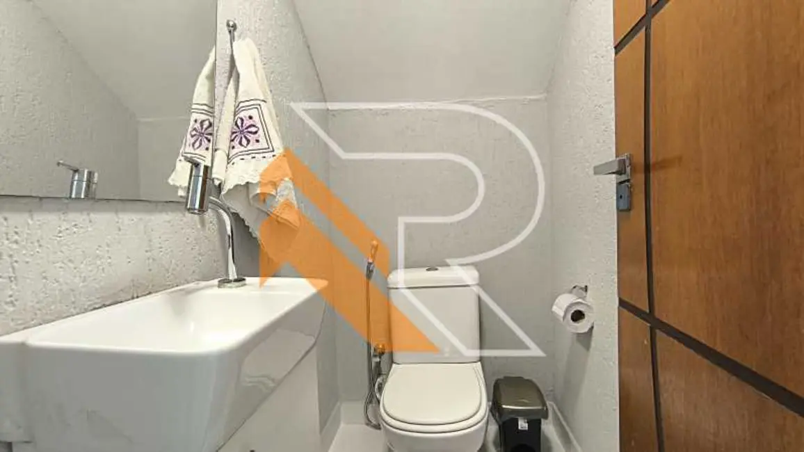 Foto 9 de Casa com 4 quartos à venda, 126m2 em Niteroi - RJ