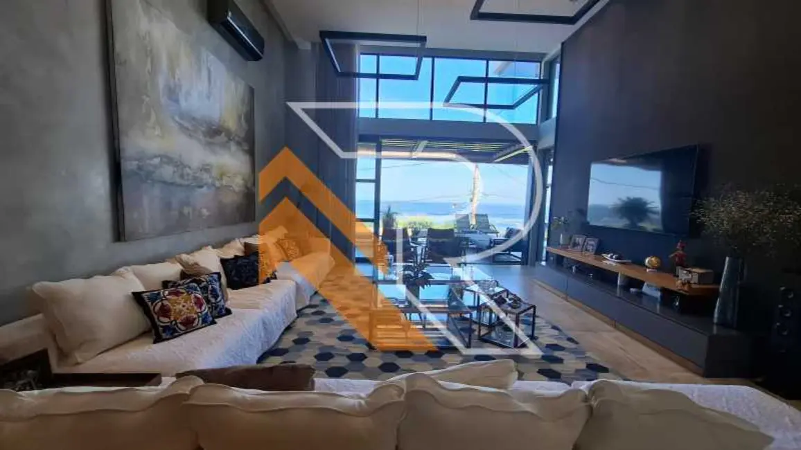 Casa com 4 quartos à venda, 603m2 em Niteroi - RJ - imagem 5 Foto 5 de Casa com 4 quartos à venda, 603m2 em Niteroi - RJ