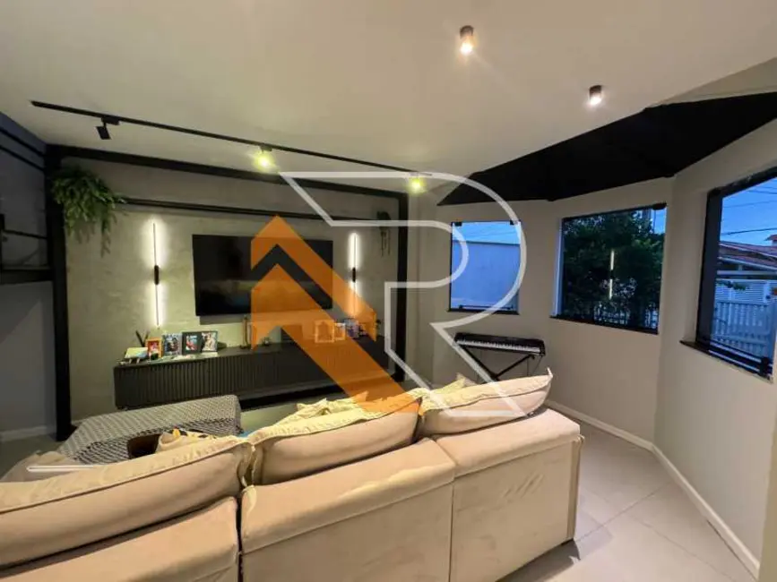 Foto 7 de Casa de Condomínio com 5 quartos à venda, 289m2 em Niteroi - RJ