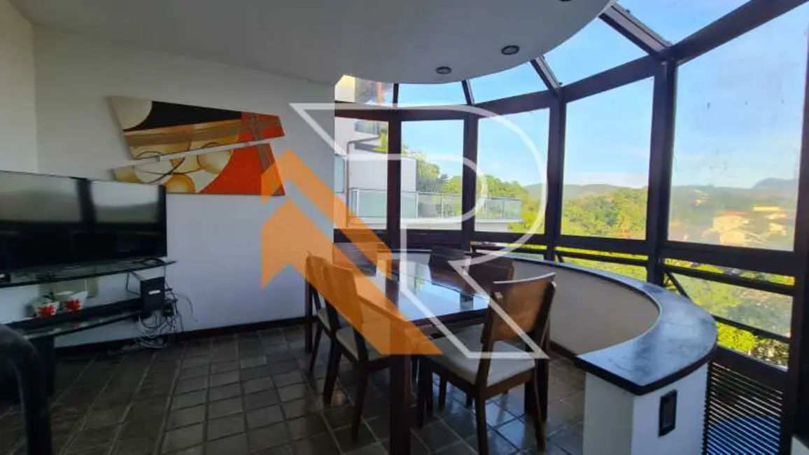 Foto 9 de Casa de Condomínio com 4 quartos à venda, 300m2 em Niteroi - RJ