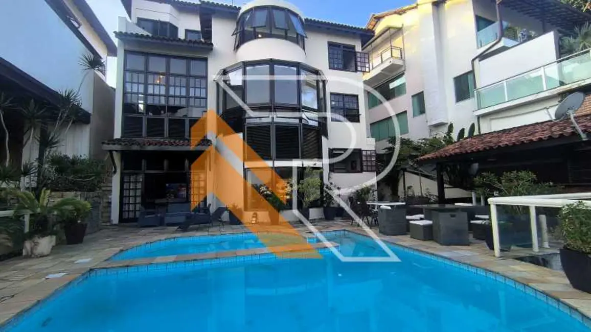 Foto 3 de Casa de Condomínio com 4 quartos à venda, 300m2 em Niteroi - RJ