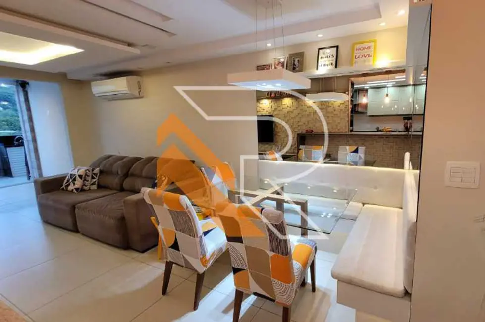 Foto 2 de Cobertura com 2 quartos à venda, 77m2 em Niteroi - RJ