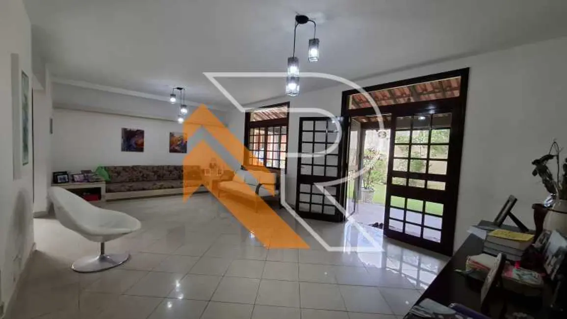 Casa de Condomínio com 4 quartos à venda e para alugar, 302m2 em Niteroi - RJ - imagem 5 Foto 5 de Casa de Condomínio com 4 quartos à venda e para alugar, 302m2 em Niteroi - RJ