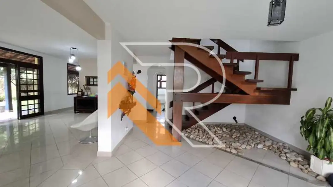 Casa de Condomínio com 4 quartos à venda e para alugar, 302m2 em Niteroi - RJ - imagem 4 Foto 4 de Casa de Condomínio com 4 quartos à venda e para alugar, 302m2 em Niteroi - RJ