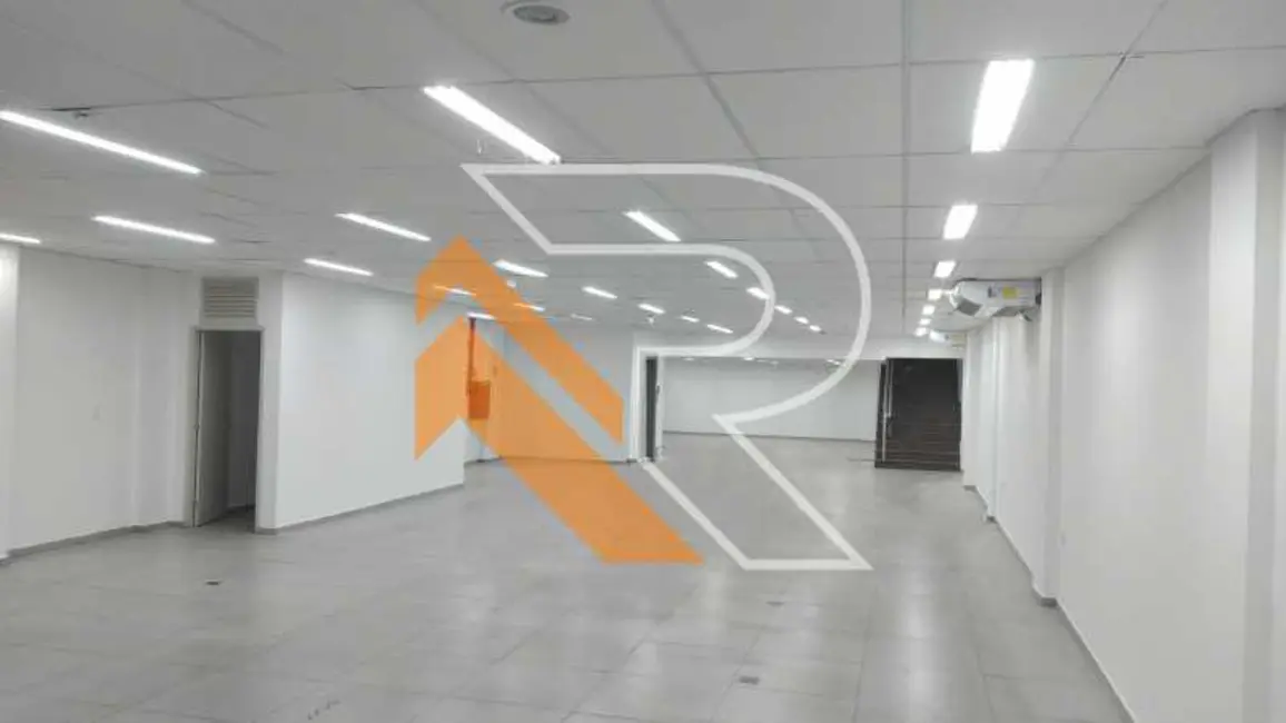 Loja para alugar, 997m2 em Niteroi - RJ - imagem 1 Foto 1 de Loja para alugar, 997m2 em Niteroi - RJ