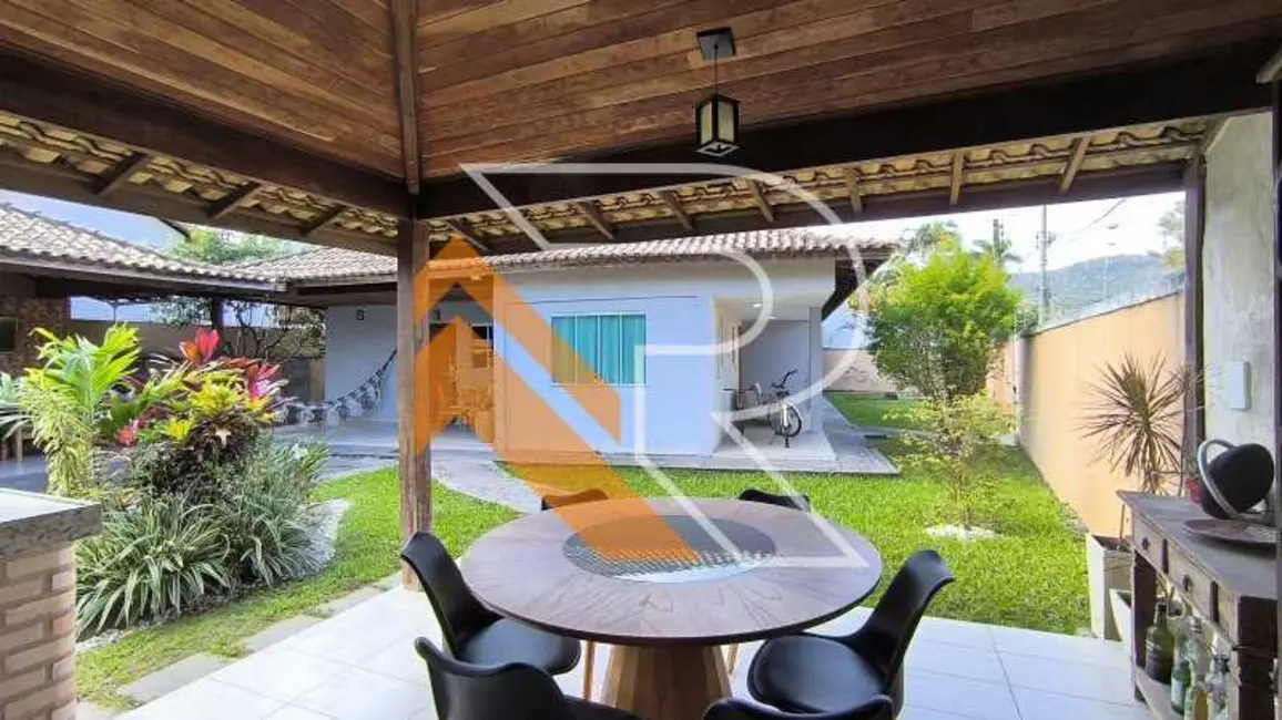 Casa com 4 quartos à venda e para alugar, 250m2 em Niteroi - RJ - imagem 9 Foto 9 de Casa com 4 quartos à venda e para alugar, 250m2 em Niteroi - RJ