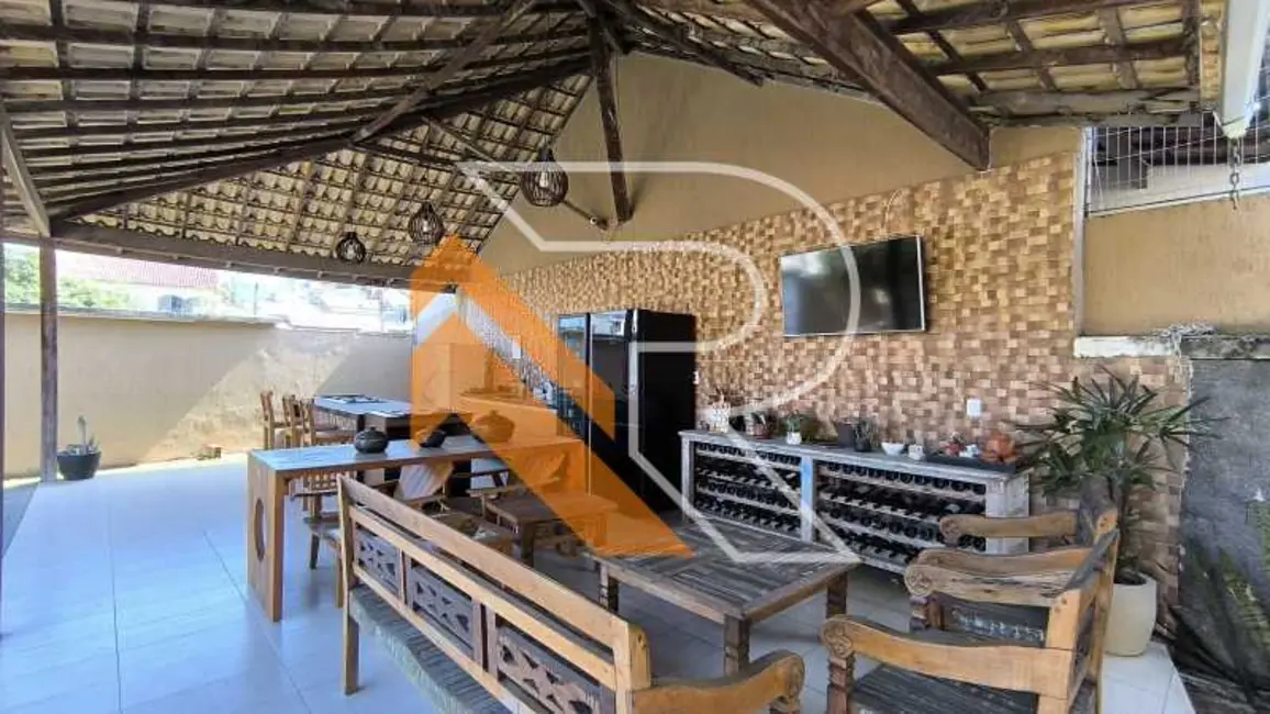 Casa com 4 quartos à venda e para alugar, 250m2 em Niteroi - RJ - imagem 5 Foto 5 de Casa com 4 quartos à venda e para alugar, 250m2 em Niteroi - RJ