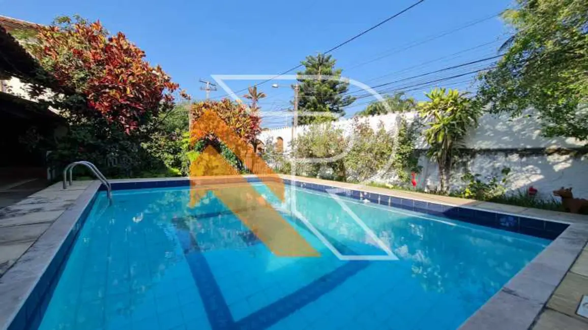 Casa de Condomínio com 4 quartos à venda, 150m2 em Niteroi - RJ - imagem 2 Foto 2 de Casa de Condomínio com 4 quartos à venda, 150m2 em Niteroi - RJ