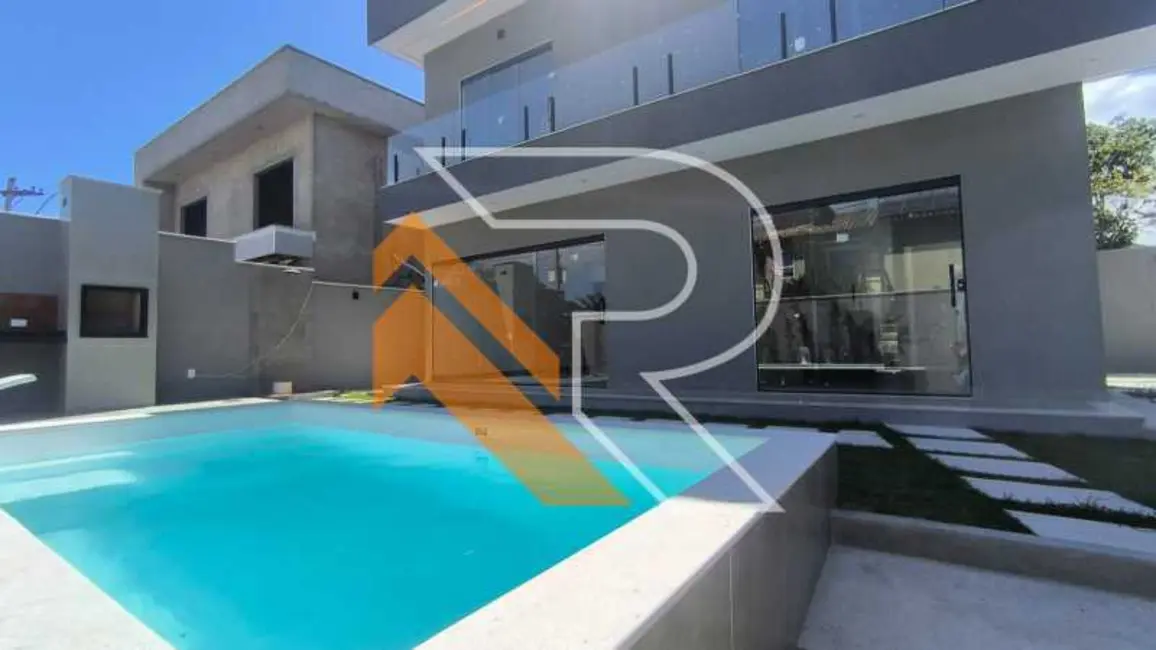 Casa com 4 quartos à venda, 160m2 em Niteroi - RJ - imagem 2 Foto 2 de Casa com 4 quartos à venda, 160m2 em Niteroi - RJ
