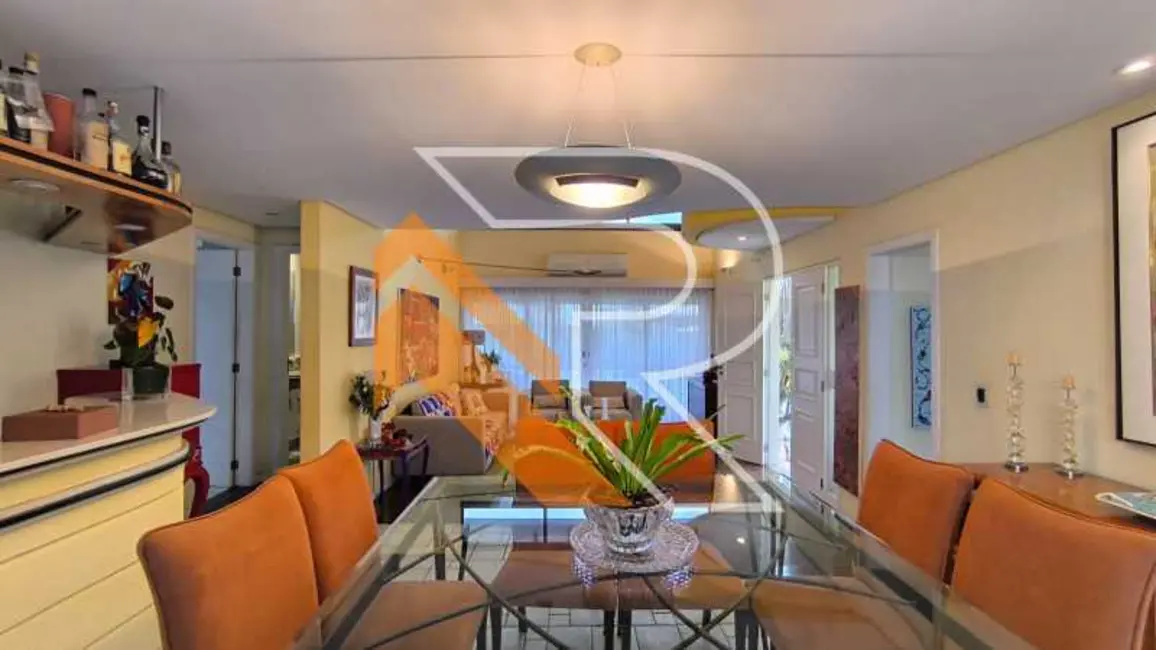 Casa de Condomínio com 4 quartos à venda, 313m2 em Niteroi - RJ - imagem 9 Foto 9 de Casa de Condomínio com 4 quartos à venda, 313m2 em Niteroi - RJ