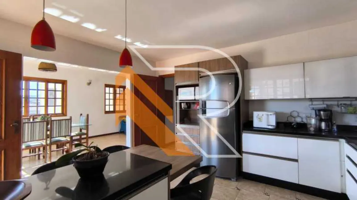 Foto 8 de Casa de Condomínio com 5 quartos à venda e para alugar, 550m2 em Niteroi - RJ