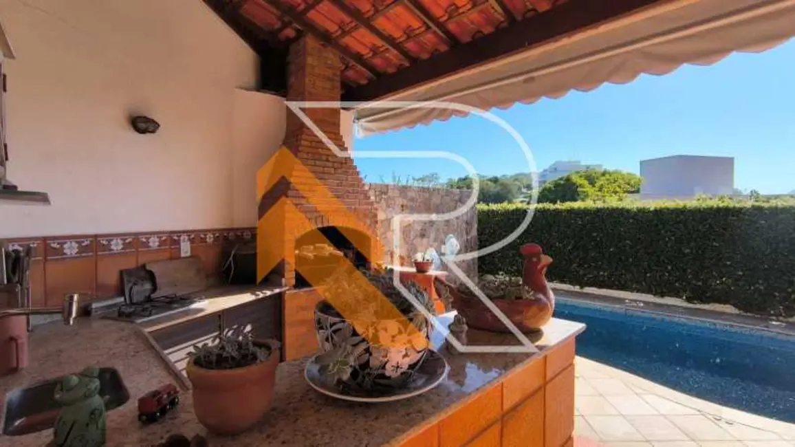 Foto 3 de Casa de Condomínio com 5 quartos à venda e para alugar, 550m2 em Niteroi - RJ